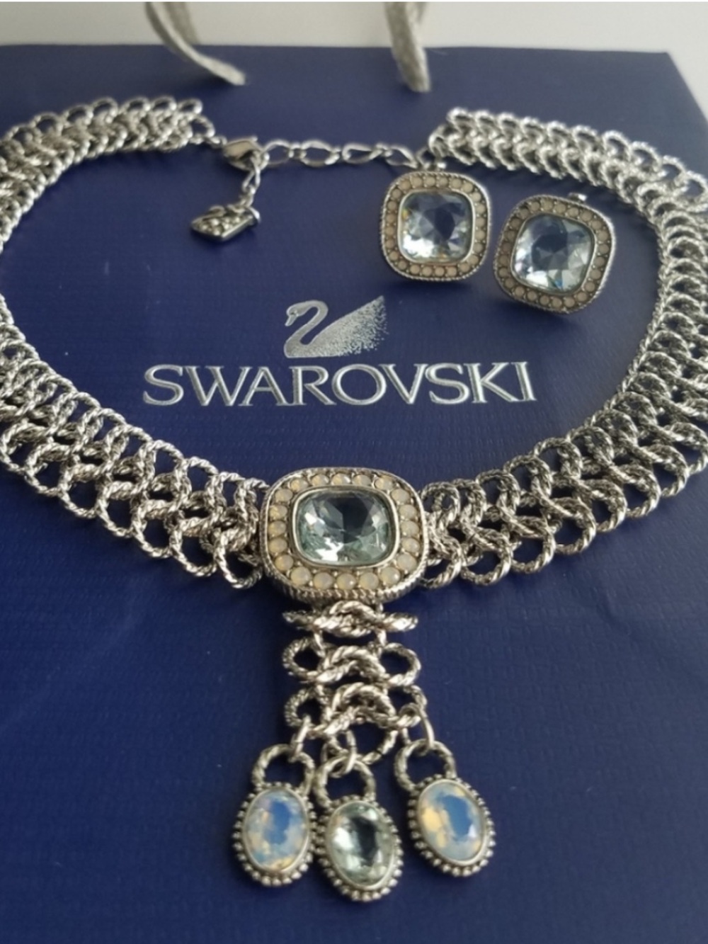 AUTHENTIC Swarovski Chunky Chain Azure Necklace & Earrings SET RARE